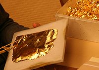 El oro se separa fácilmente en láminas